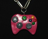 xbox-360-pink-controller-necklace